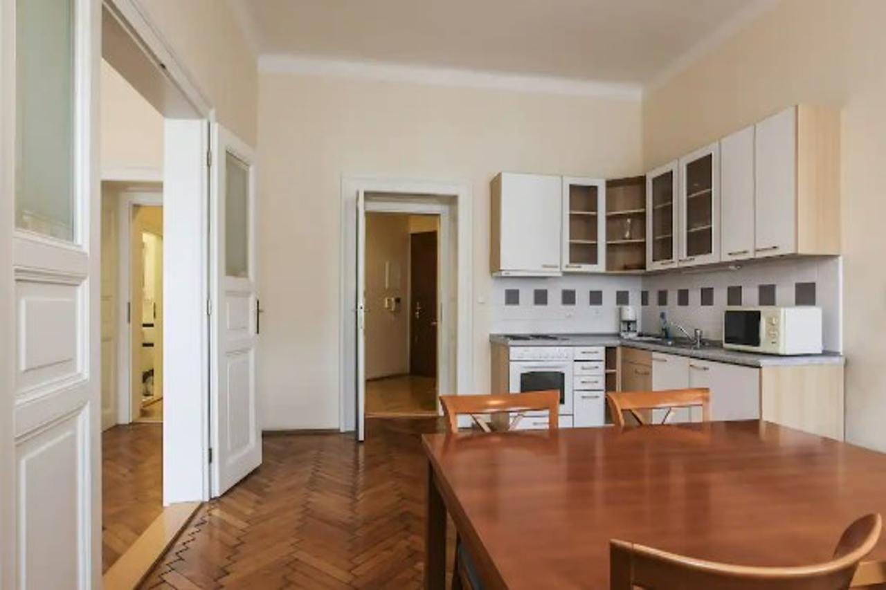 Sibelius Apartments Prag Exteriör bild
